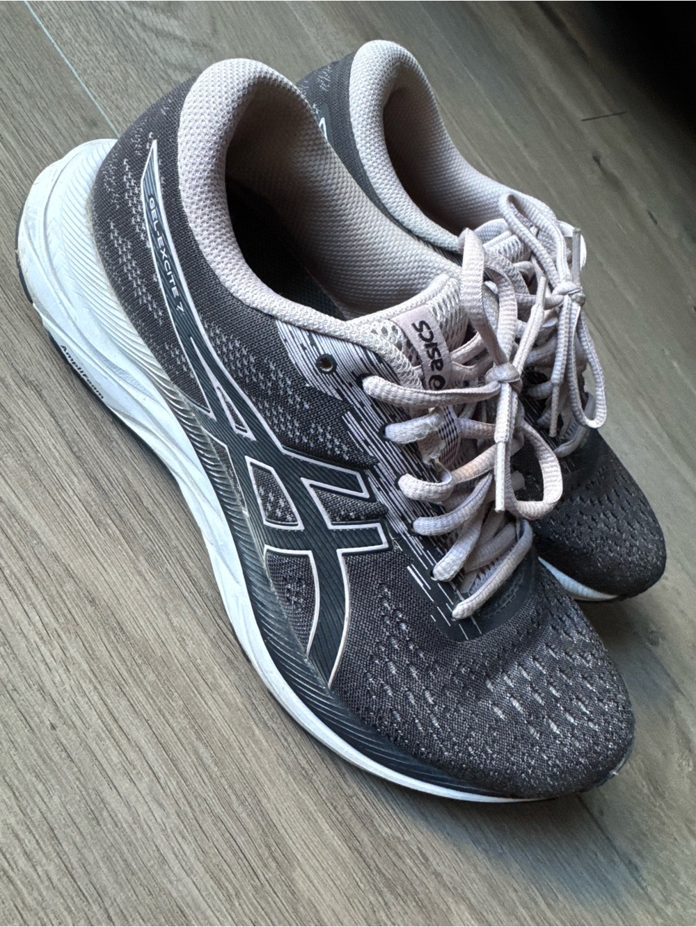 ASICS Women's 8.5 Athletic Sneakers in Gray and Light Pink